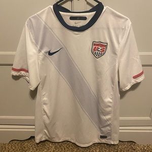 Nike USA mens soccer jersey size medium